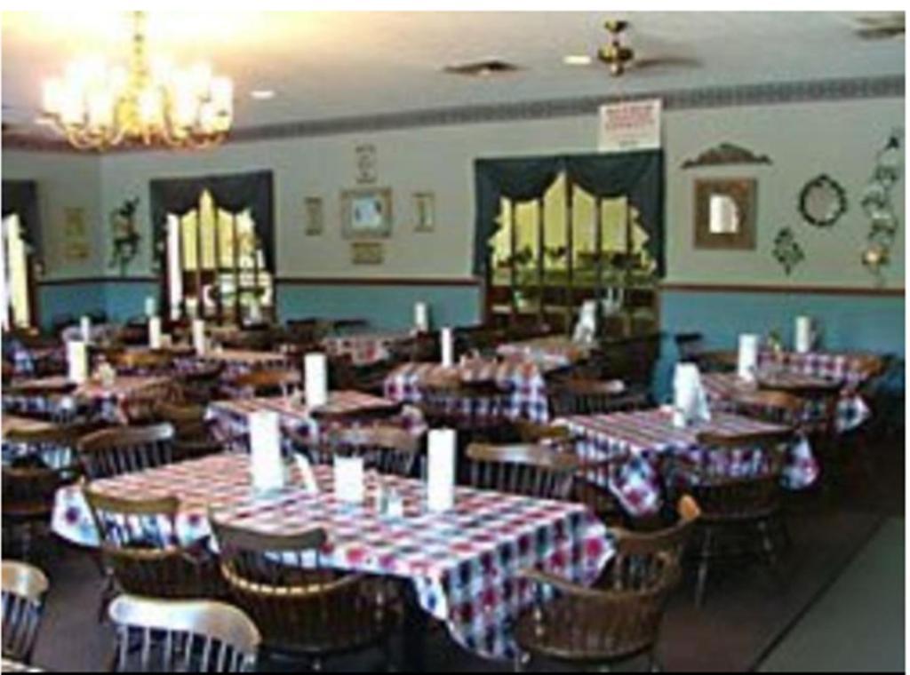 Budget Inn & Suites - Talladega Restaurant photo