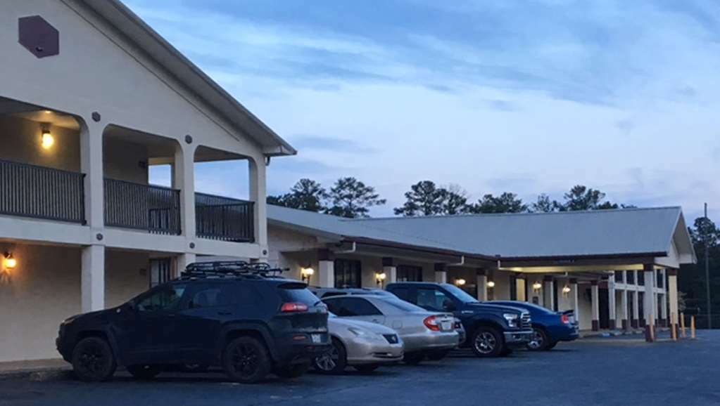 Budget Inn & Suites - Talladega Exterior photo
