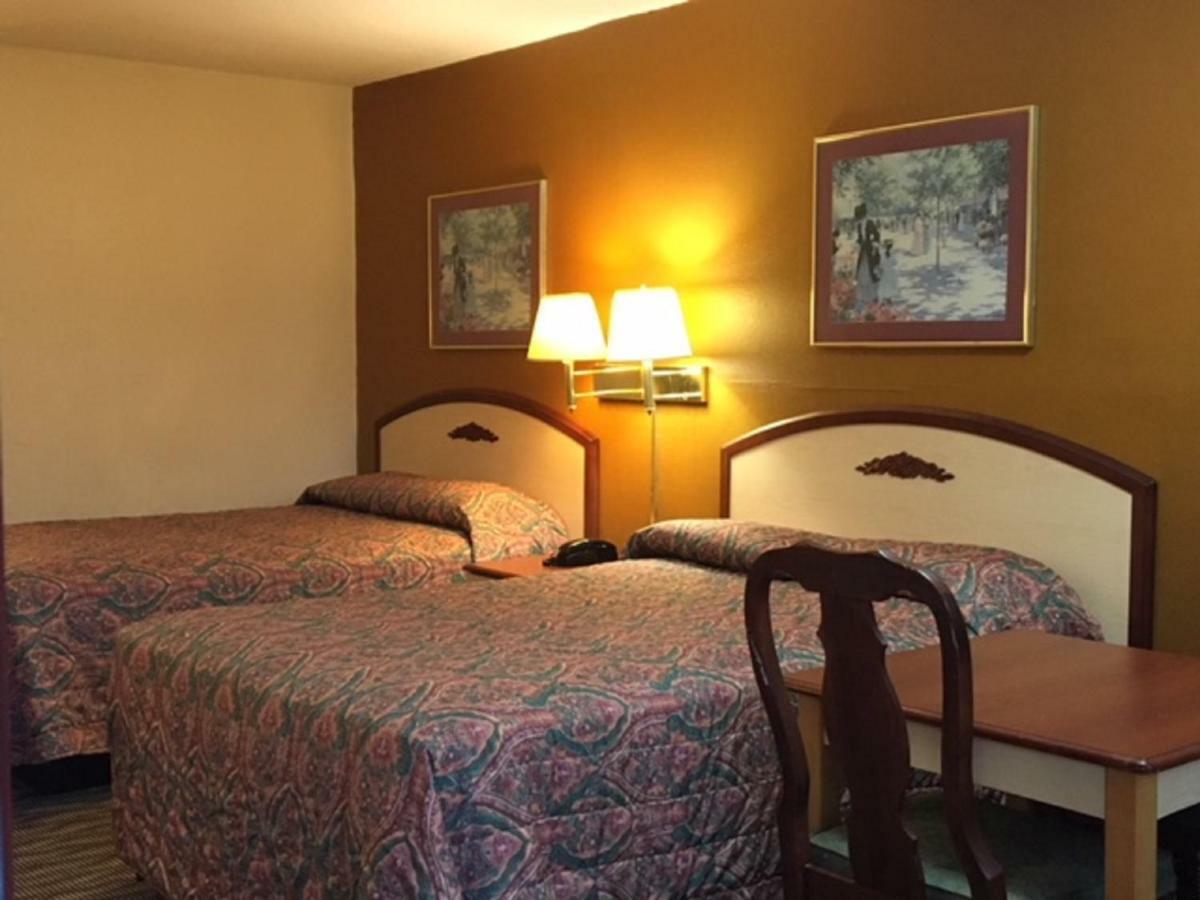 Budget Inn & Suites - Talladega Exterior photo