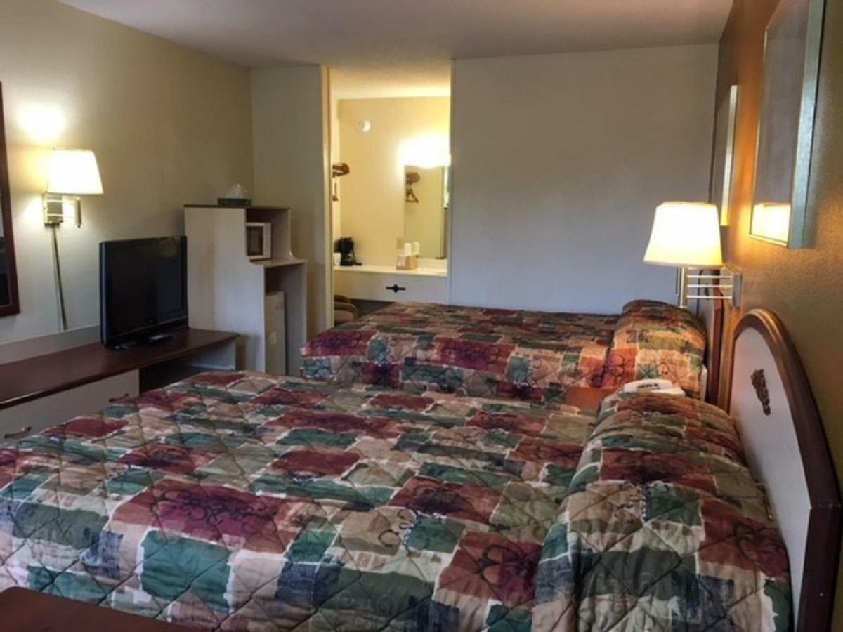 Budget Inn & Suites - Talladega Exterior photo